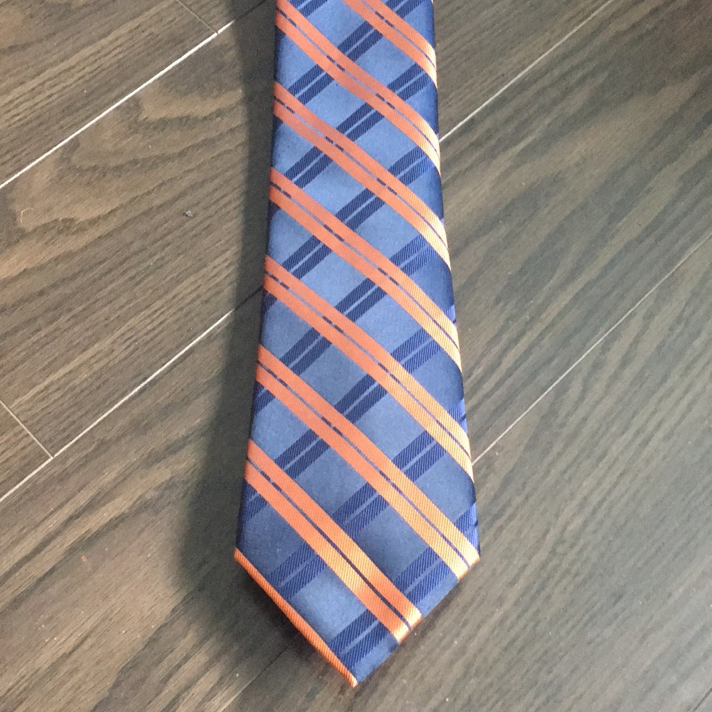 Jones New York tie in navy and orange pattern